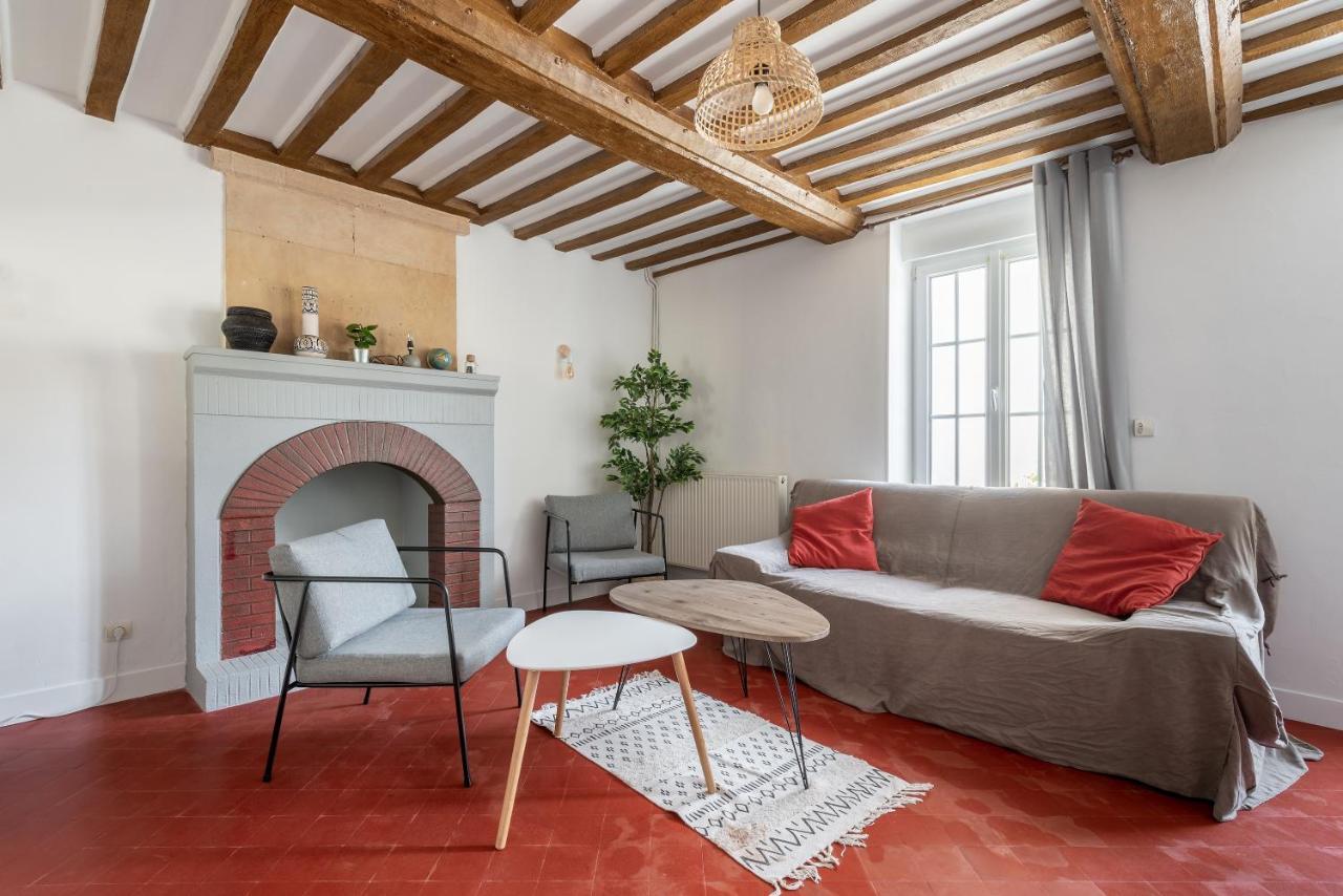 L'Escalier Rouge - Maison Renovee Avec Cour Luc-sur-Mer Exterior foto